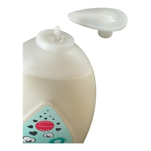 Johnson's - CottonTouch Newborn Lotion (27.1 oz) Baby Face Body Care - Picture 3 of 3